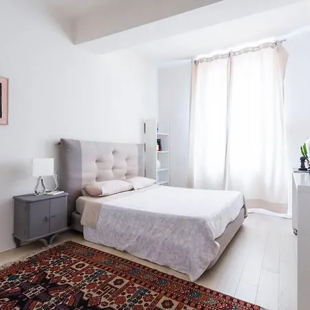 Elegante Nel Cuore Della Citta Lejlighed